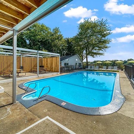 Holiday Hill Resort Saugatuck Dış mekan fotoğraf