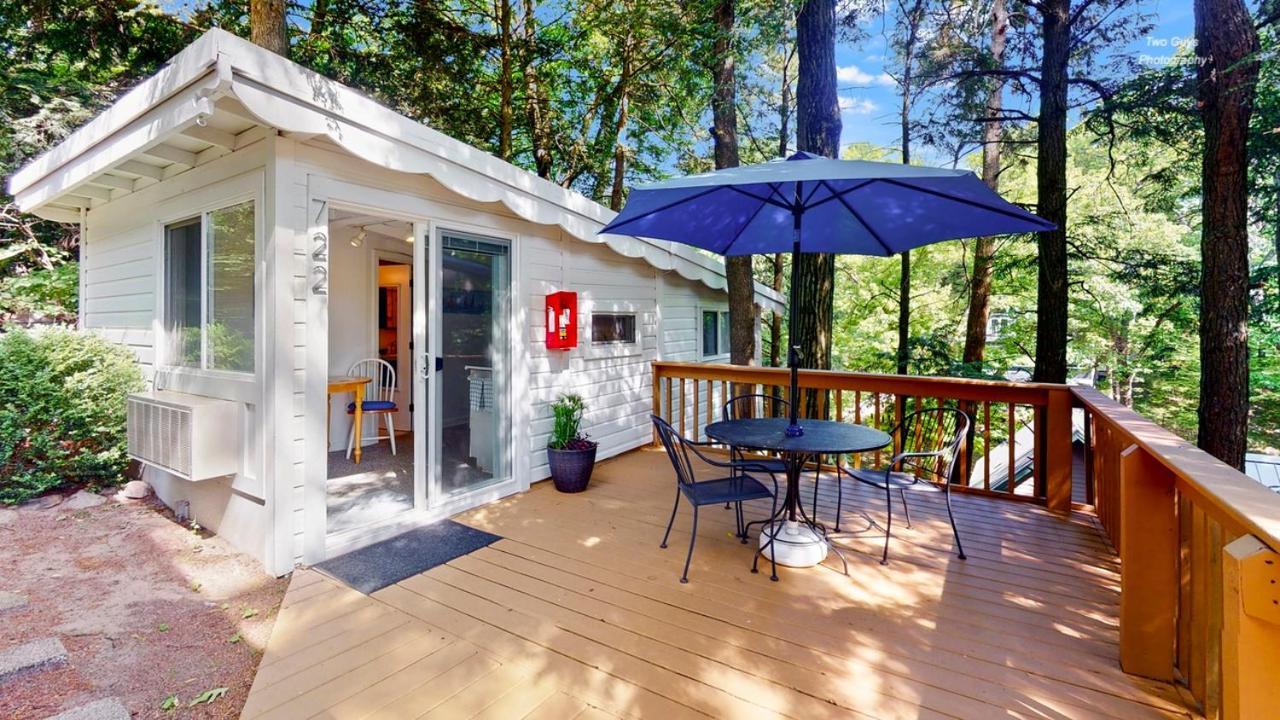 Holiday Hill Resort Saugatuck Dış mekan fotoğraf